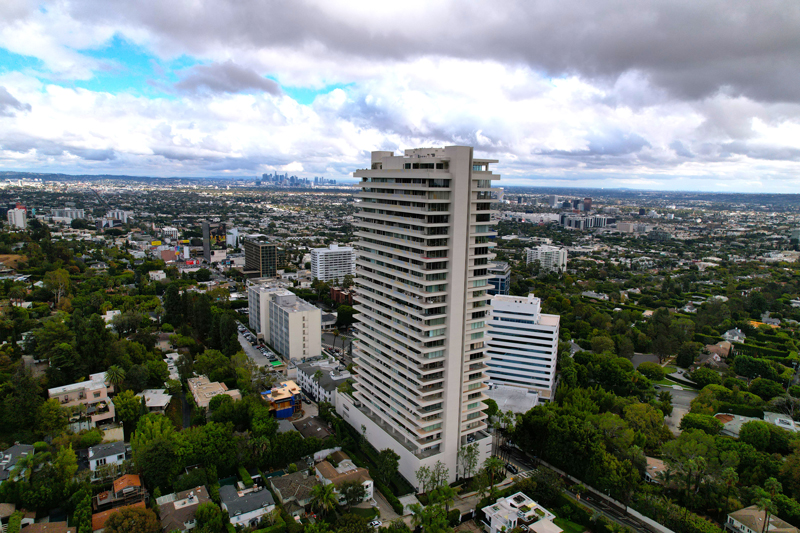 Sierra Towers Hollywood Residence